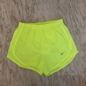 Nike Women’s Dri-Fit running/track shorts NEW